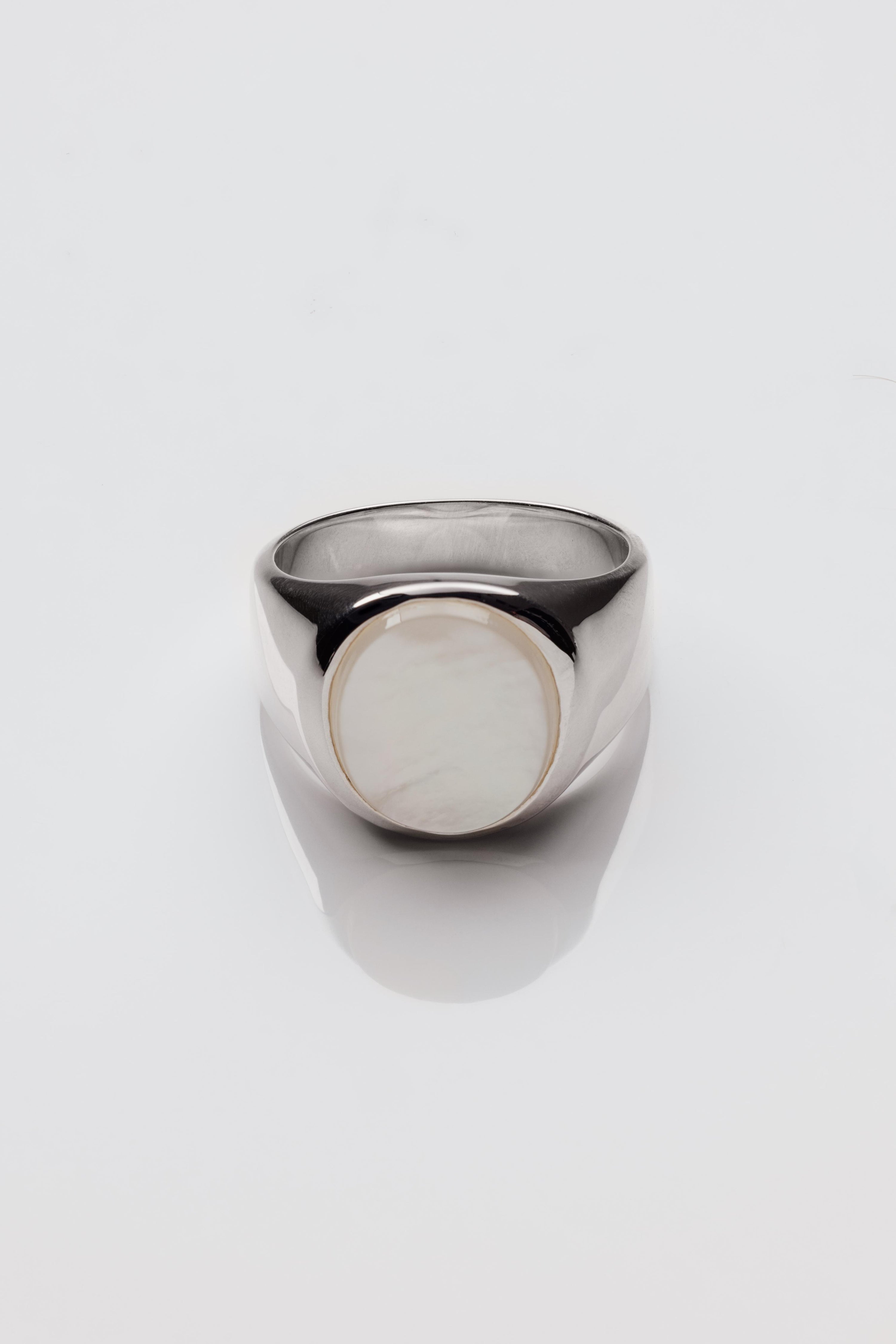 Oval Signet - Mother of Pearl