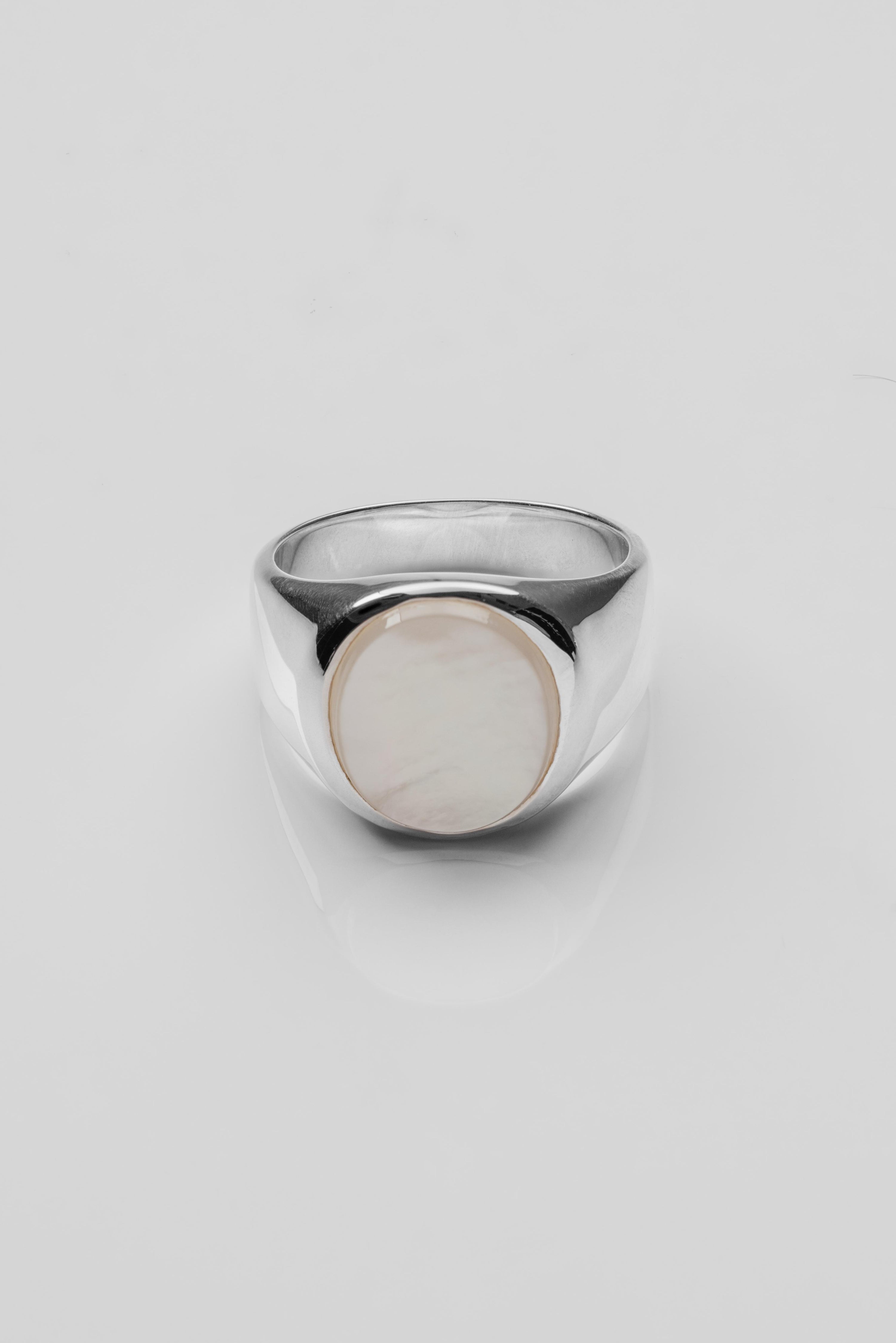 Oval Signet - Mother of Pearl